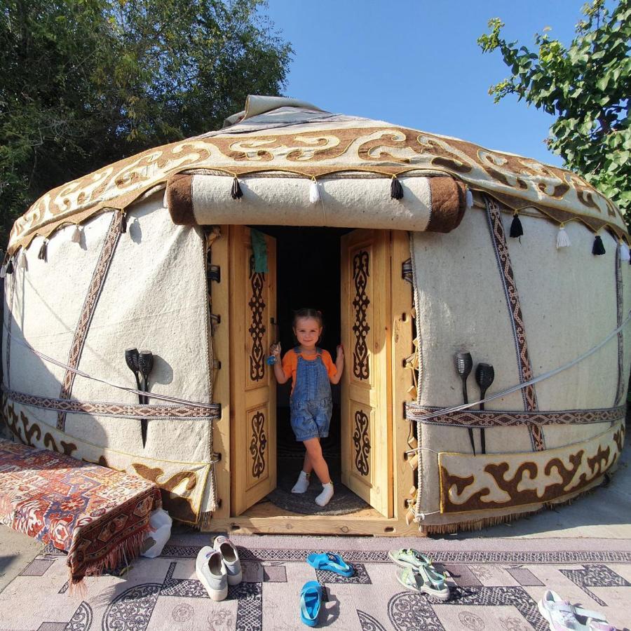 Agat Yurt Camp Bed & Breakfast Kaji-Say Eksteriør bilde