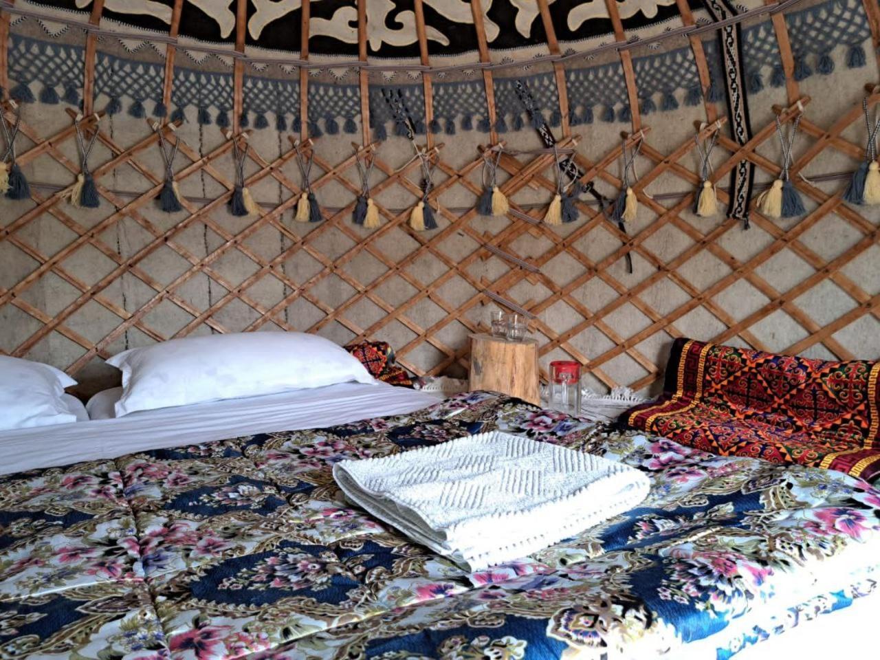 Agat Yurt Camp Bed & Breakfast Kaji-Say Eksteriør bilde