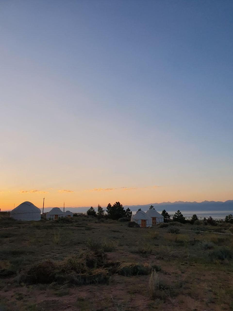 Agat Yurt Camp Bed & Breakfast Kaji-Say Eksteriør bilde